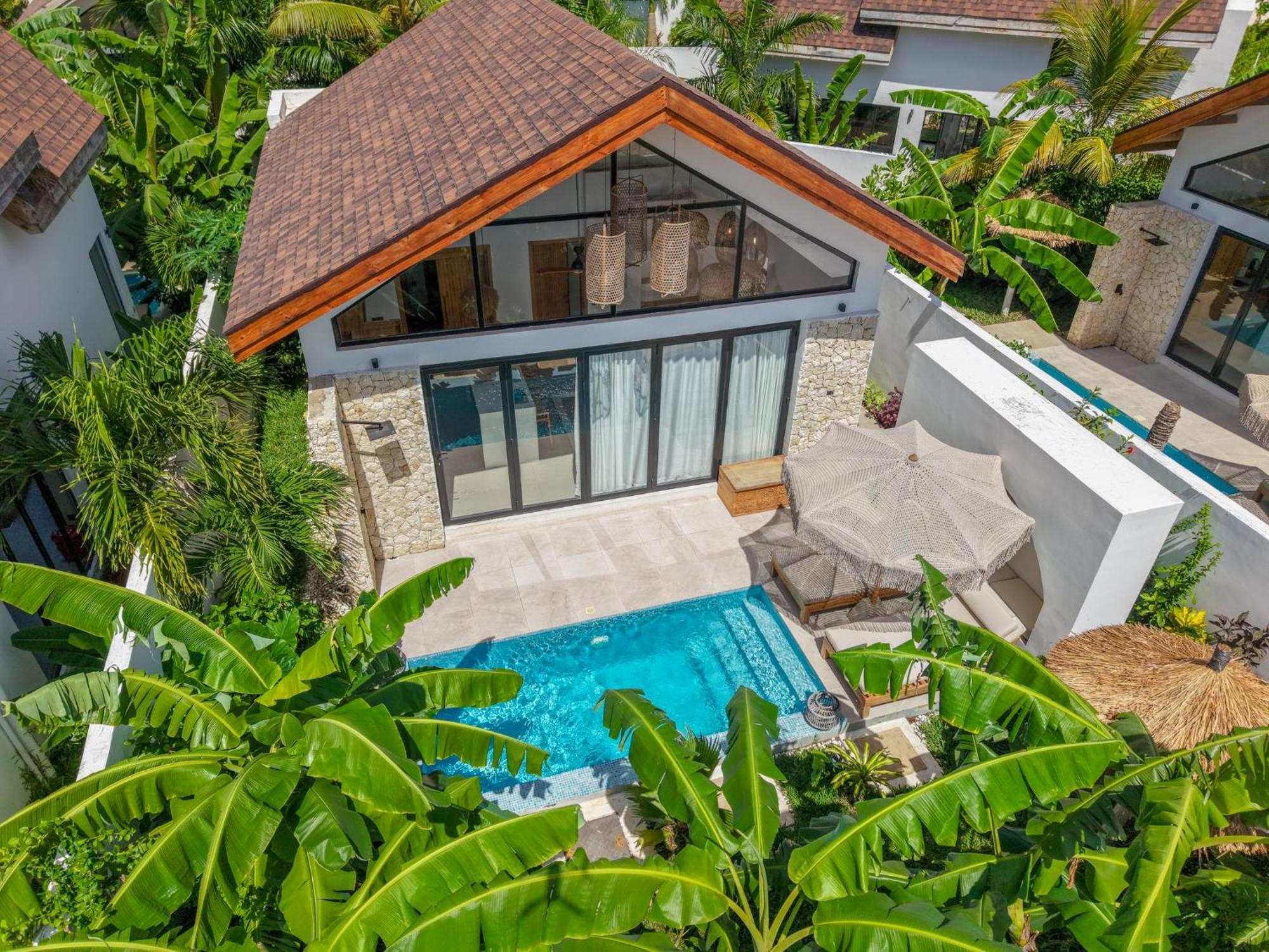 Emerald Escapes *